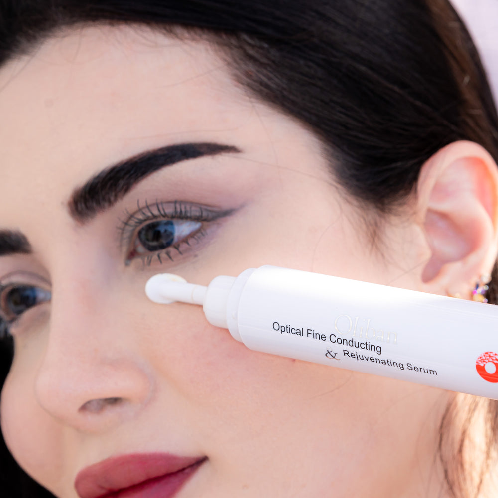 REJUVENATING EYE SERUM